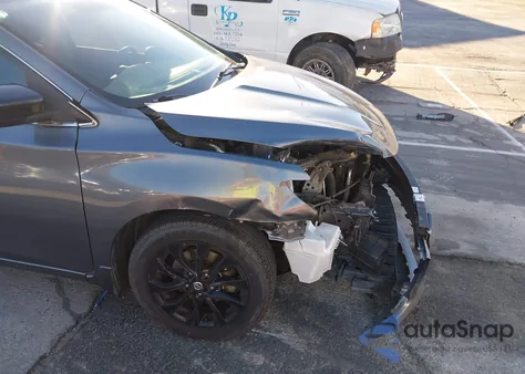 2018 Nissan Sentra S из США, поврежденный, VIN 3N1AB7AP7JY346172